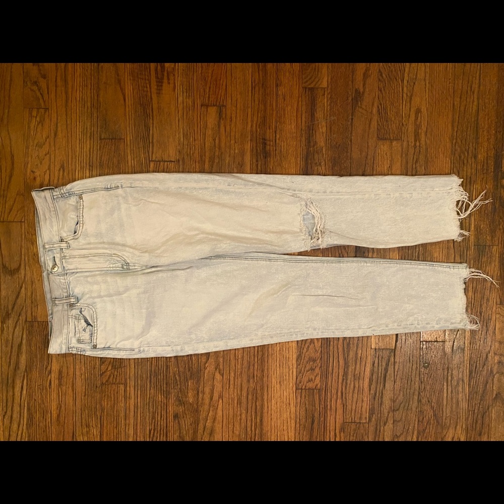 American Eagle mom jeans